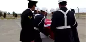 Kaza sonucu şehit olan asker için tören