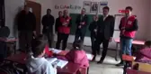 Hakkari kızılay'dan hakkari'deki 1550 öğrenciye giysi ve bot yardımı