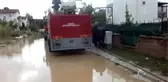 Acısu deresinin taşması sonucu bazı evleri su bastı