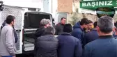 Durakta bekleyen yolculara otomobil çarptı: 3 ölü