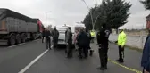 Otomobil durakta bekleyen yolculara çarptı: 3 ölü (3)