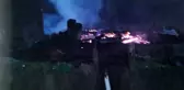 Alevler 5 kişilik aileyi evsiz bıraktı