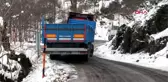 Ordu'da araçlar, buz tutan yolda kaldı, gölet dondu
