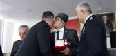 Kıbrıs gazilerine madalya ve berat takdim edildi