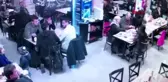 Sakarya garsona saldırdılar