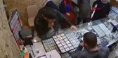 İzmir 20 lira kapora verdi, 2 bin lira değerinde altın çaldı -2