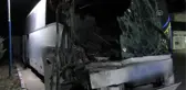 Yolcu otobüsü ile kamyon çarpıştı: 10 yaralı