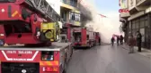 Bursa-bursa'da, oto bakım servisi, çıkan yangında, kullanılmaz hale geldi.