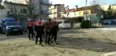 Kendilerini jandarma olarak tanıtarak dolandırıcılık yapan zanlıları jandarma yakaladı