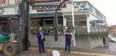 Balıkçıların ağına 200 kiloluk köpek balığı takıldı