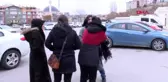 Boşanma davası açtığı eşinin öldürdüğü kadın toprağa verildi