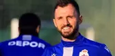 Emre'nin imza törenindeki 