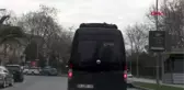 Ünlü çiftin çocukları sultanahmet meydanı'nda tura çıktı
