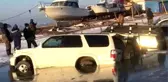 Rusya'da buz tabakası kırıldı, 45 araç suya battı
