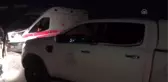 Nemrut Dağı'nda ayılara yem bırakmaya giden ekibi taşıyan araç kara saplandı