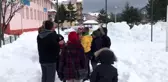 Konya Valisi Toprak çocuklarla kartopu oynadı - KONYA