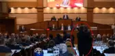 İBB Meclisi'nde gergin anlar! AK Partili meclis üyesi, İYİ Partili ismin üzerine yürüdü