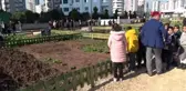 Mersin çocuklar önce ekti sonra hasat etti