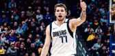 Mavericksli Luka Doncic, yaptığı triple double ile NBA tarihine geçti