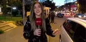 Yaşlı kadının düştüğü caddede araçlar çekilmeye devam ediyor