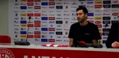 Antalyaspor, Veysel Sarı'yı transfer etti