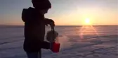 Havaya serpilen kaynar su dondu