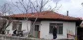Bir kadın, birlikte yaşadığı kişiyi bıçakla yaraladı