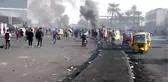 Irak'ta göstericiler yolları trafiğe kapatmaya devam ediyor