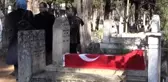 Şehit Kamil'in annesi mezarı başında anıldı