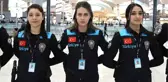 Pasaport polisleri yeni kıyafetlerini giydi! 'Turkey' yazısı 'Türkiye' olarak değiştirildi