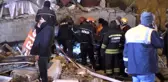 Elazığ'da deprem - Gezin'de çöken binada arama kurtarma çalışmaları (5)