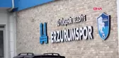 Erzurum teknik direktör ve futbolculardan lösemili taraftara ilaç gibi ziyaret
