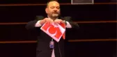 Türk bayrağını yırtan ırkçı Yunan vekil Ioannis Lagos kimdir?