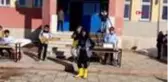 Kahramanmaraş öğrenciler, barış manço'yu doğum gününde şarkılarıyla andı