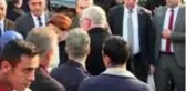 Akşener, İzmir Adliyesi önündeki Şehit Fethi Sekin Anıtını ziyaret etti