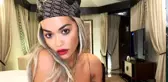 Ünlü İngiliz şarkıcı Rita Ora'dan magazin dergisi için cesur poz!
