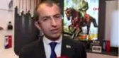 İzmir pkk'nın kendisi gibi sevdiklerinden kopardığı ailelere yardım ediyor