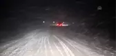 Ağrı Tendürek Geçidi'nde ulaşıma kar ve tipi engeli