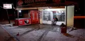 Kulu'da markete giren otomobilin sürücüsü kaçtı