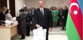 Azerbaycan Cumhurbaşkanı İlham Aliyev ve eşi oy kullandı