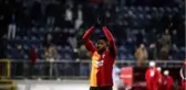Kasımpaşa maçında forma giyen Ryan Donk, 300 bin euro prim kazandı