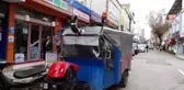 Motoru karavana çevirip, içine soba kurdu