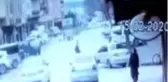 İki otomobilin çarpıştığı kaza güvenlik kameralarına yansıdı