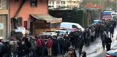 Rize'de 830 mevsimlik işçi alımını duyanlar gece yarısından itibaren kuyruğa girdi