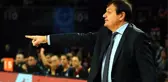 Ergin Ataman'dan, uçağa giriş sırasında yapılan aramaya tepki