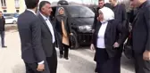 Semiha Yıldırım, depremzede aileleri ziyaret etti