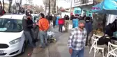 Göçmenler alışveriş için marketlere koştu
