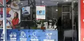 Babasının şirketlerini adını unutturmadan başarıyla yönetiyor