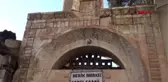 MARDİN Cami yıkımında küpler bulundu, hazine söylentisi çıktı