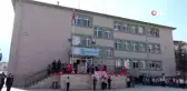 Batum'lu ikizler İstiklal marşını okudular